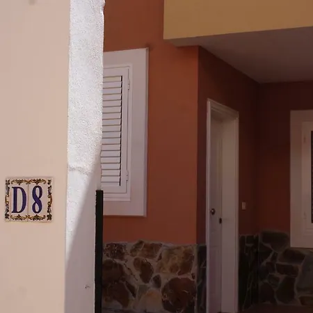 Roque Del Conde Apartman *